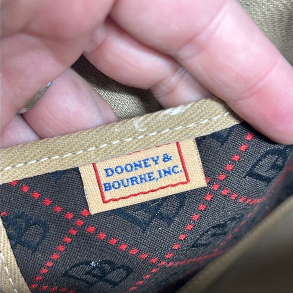 Dooney & Bourke Vintage Burgundy and Black Shoulder Bag - Picture 5 of 16